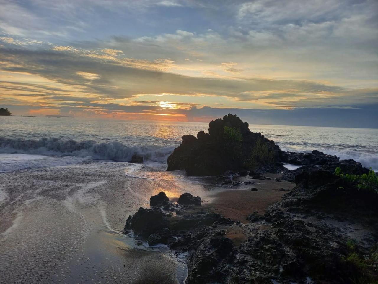Vista Alta Ecolodge Bahia Drake Дрейк Екстер'єр фото